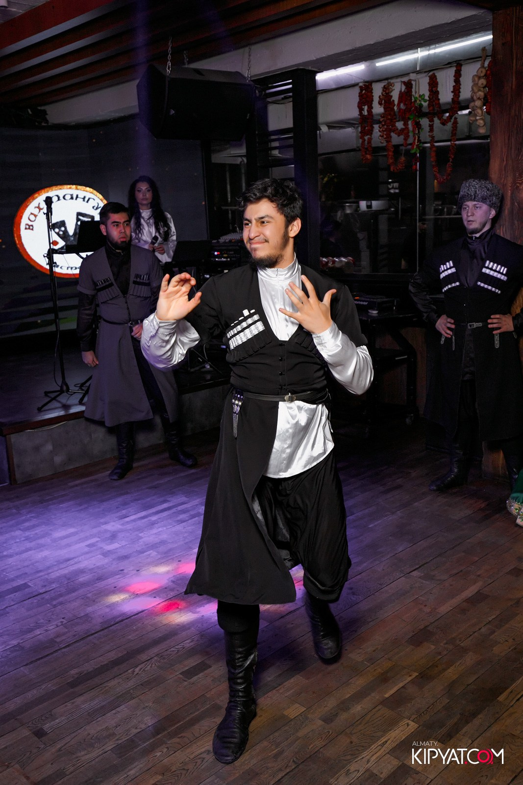 ВАХТАНГУРИ. КИПЯТКОМ АЛМАТЫ!