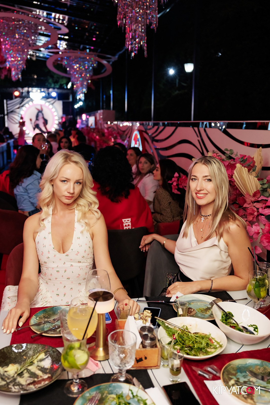 НОДАР РЕВИЯ В «ЗАЯ, НА БИС». КИПЯТКОМ АЛМАТЫ!