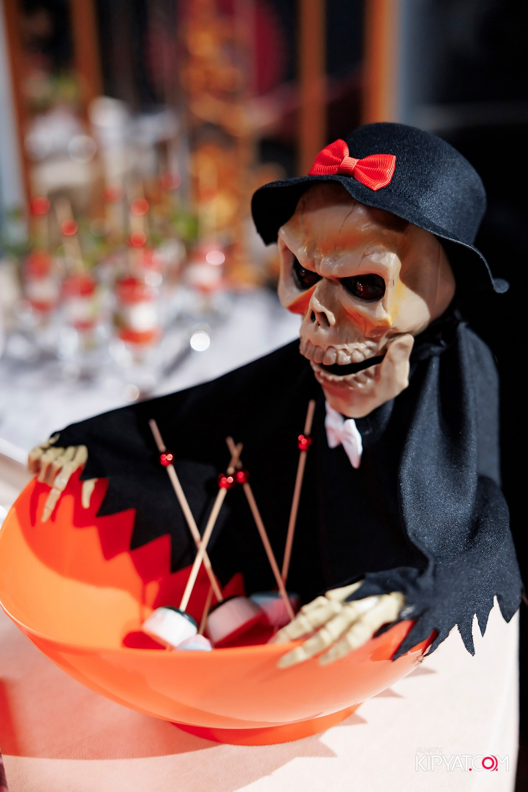 ЗАЯ, НА БИС. КИПЯТКОМ АЛМАТЫ!