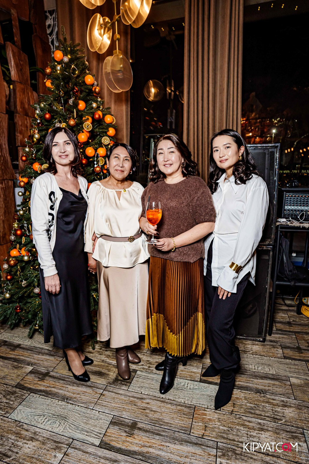 КАФЕ AGOSTO. КИПЯТКОМ АЛМАТЫ!