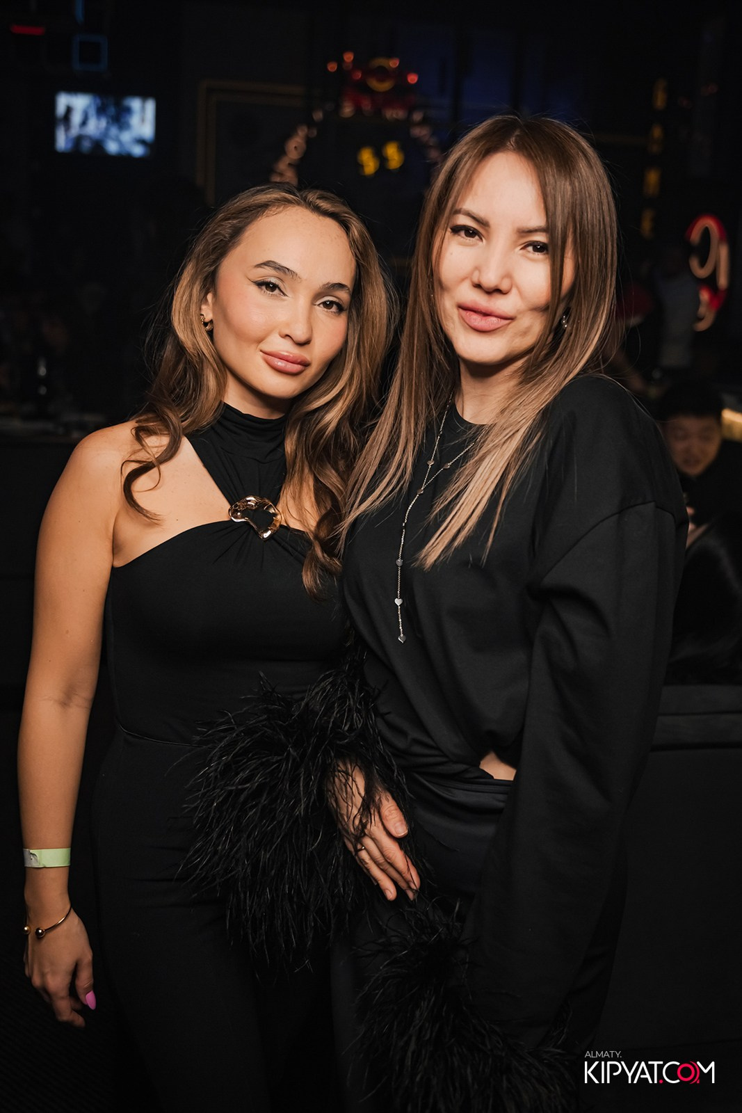 CLUB SHOW BY ИРИНА КАЙРАТОВНА В SANTA BARBARA CLUB. КИПЯТКОМ АЛМАТЫ!