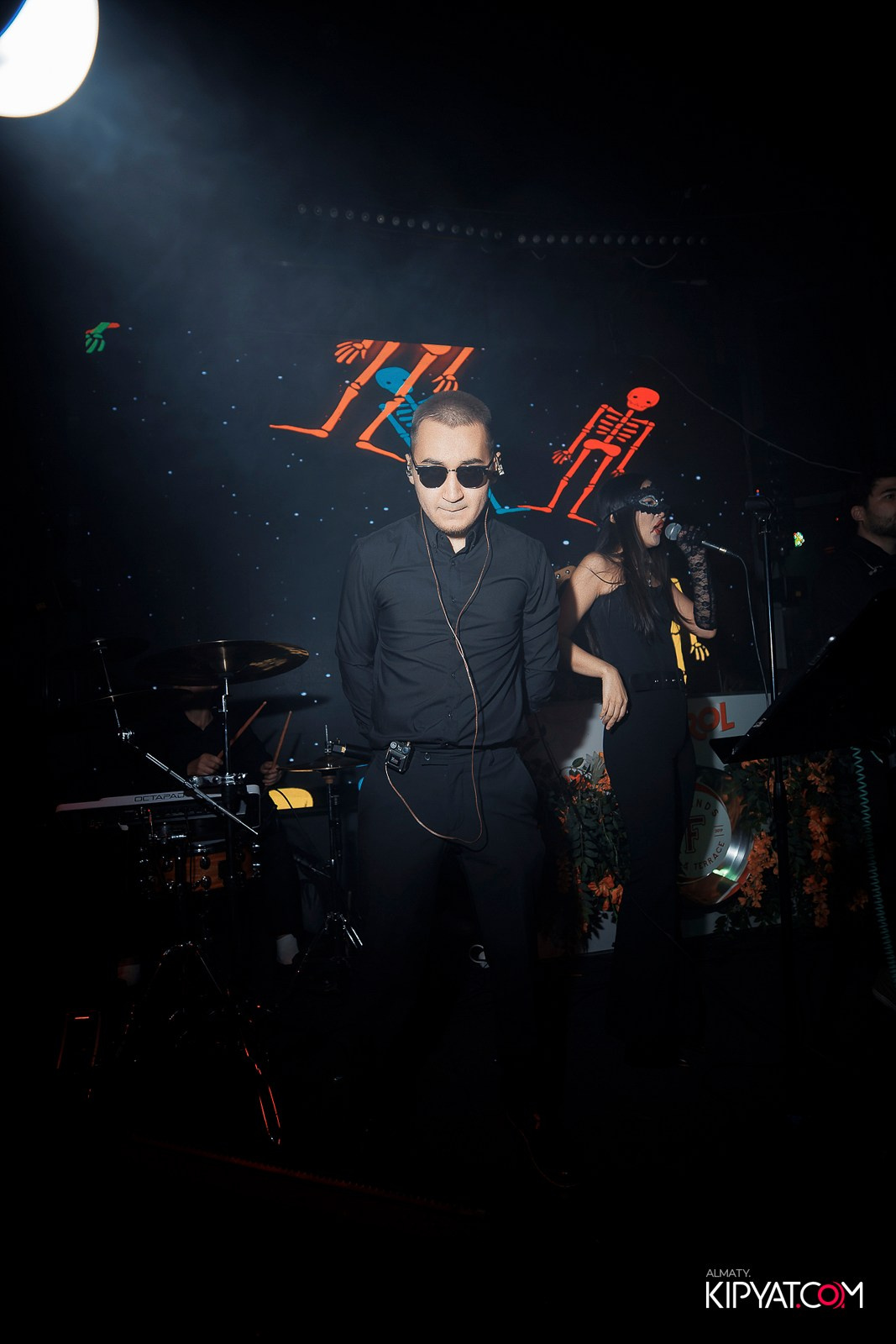 FRIENDS BSR & TERRACE. КИПЯТКОМ АЛМАТЫ!