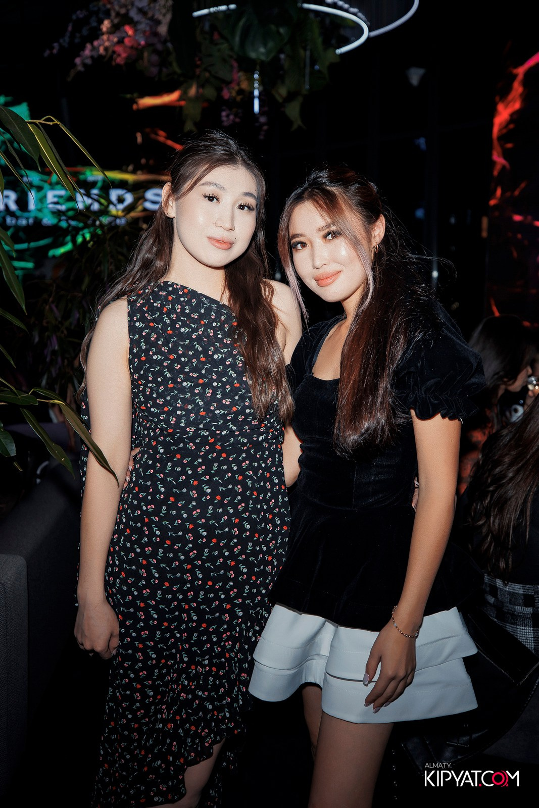 FRIENDS BAR & TERRACE. КИПЯТКОМ АЛМАТЫ!