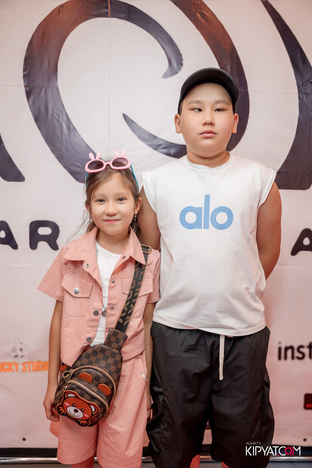 ПРЕЗЕНТАЦИЯ 10 ГРУППЫ КИНОПРОЕКТА STARBALALAR. КИПЯТКОМ АЛМАТЫ!