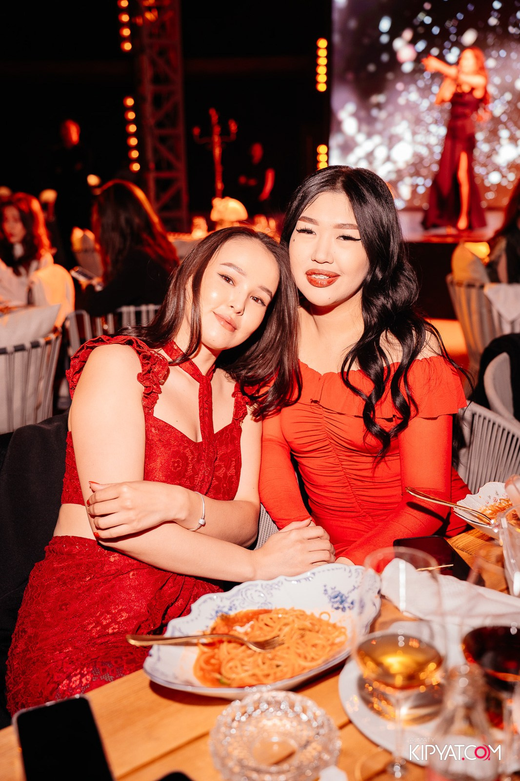 QUEEN. КИПЯТКОМ АЛМАТЫ!