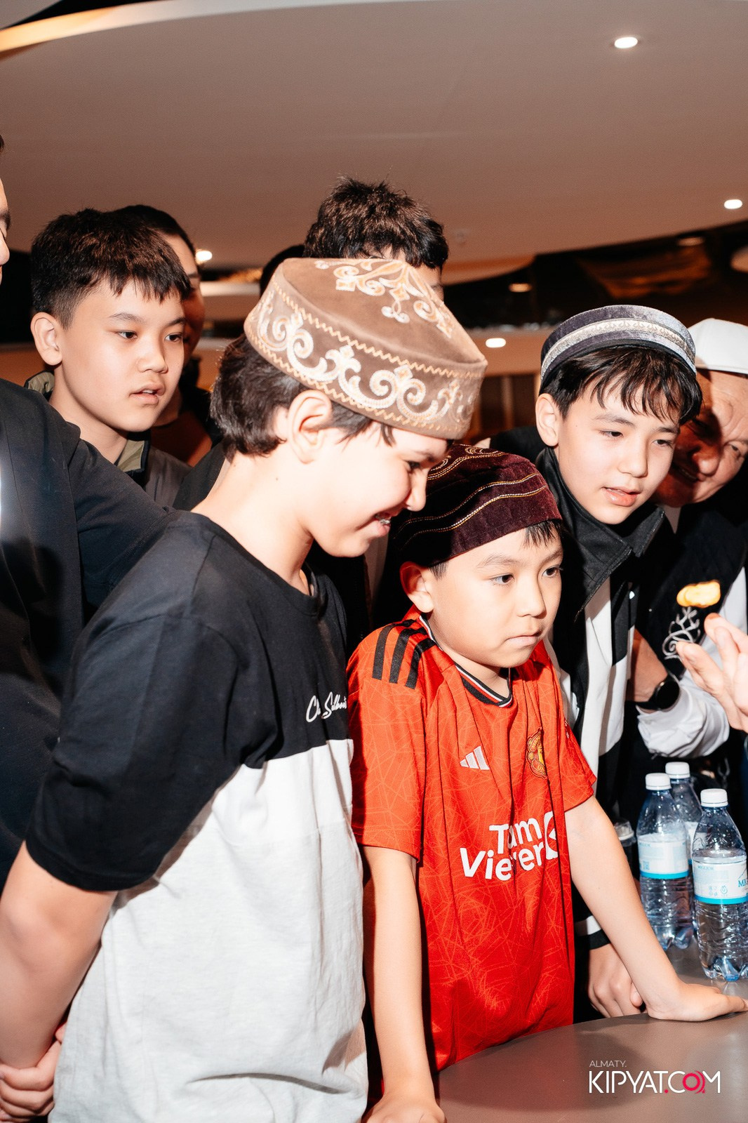 ЗАКРЫТЫЙ ПОКАЗ ФИЛЬМА «ВСЕ НА МОСЛЫ. БИТВА ПОКОЛЕНИЙ». КИПЯТКОМ АЛМАТЫ!