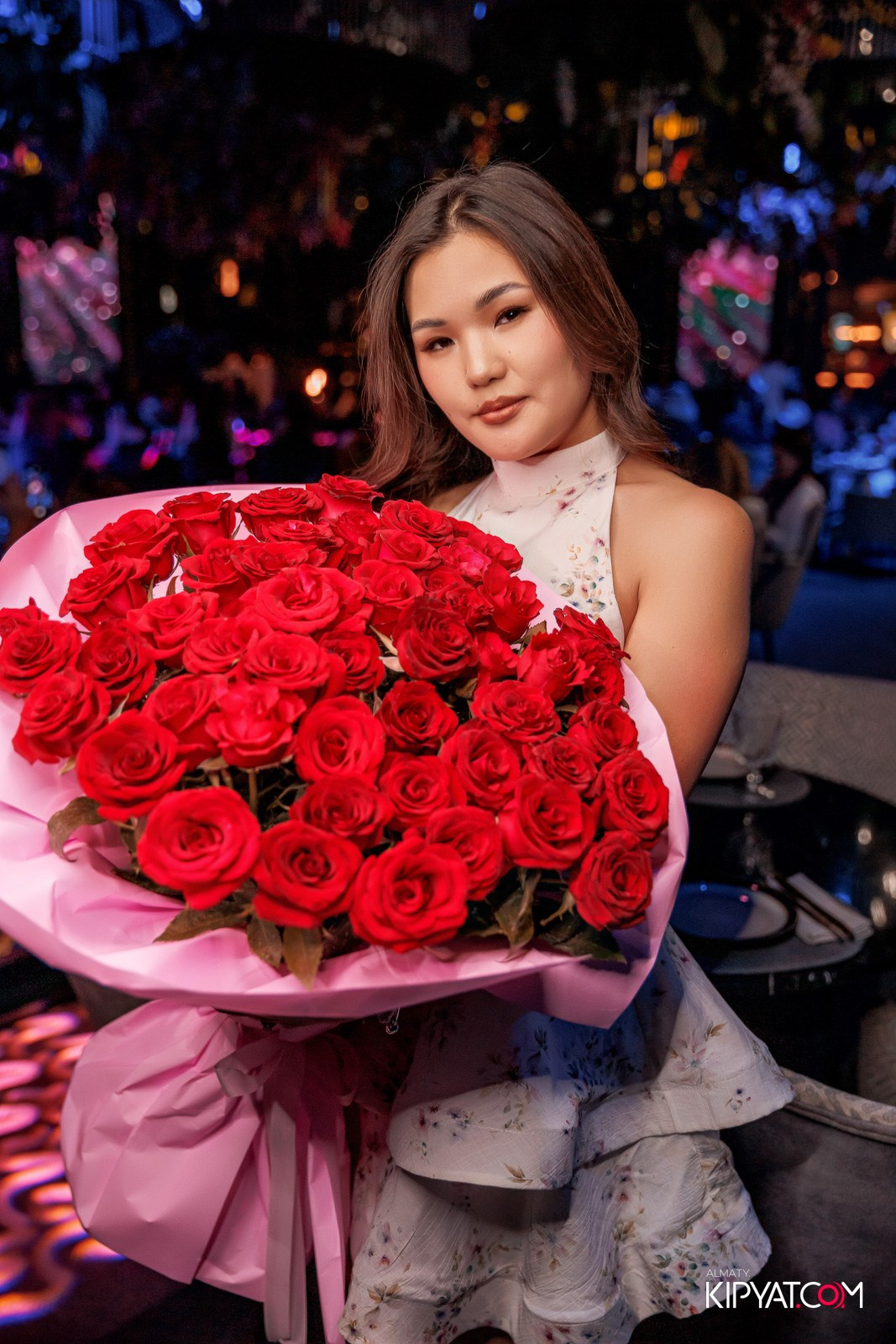 FRIENDS BAR & TERRACE. КИПЯТКОМ АЛМАТЫ!