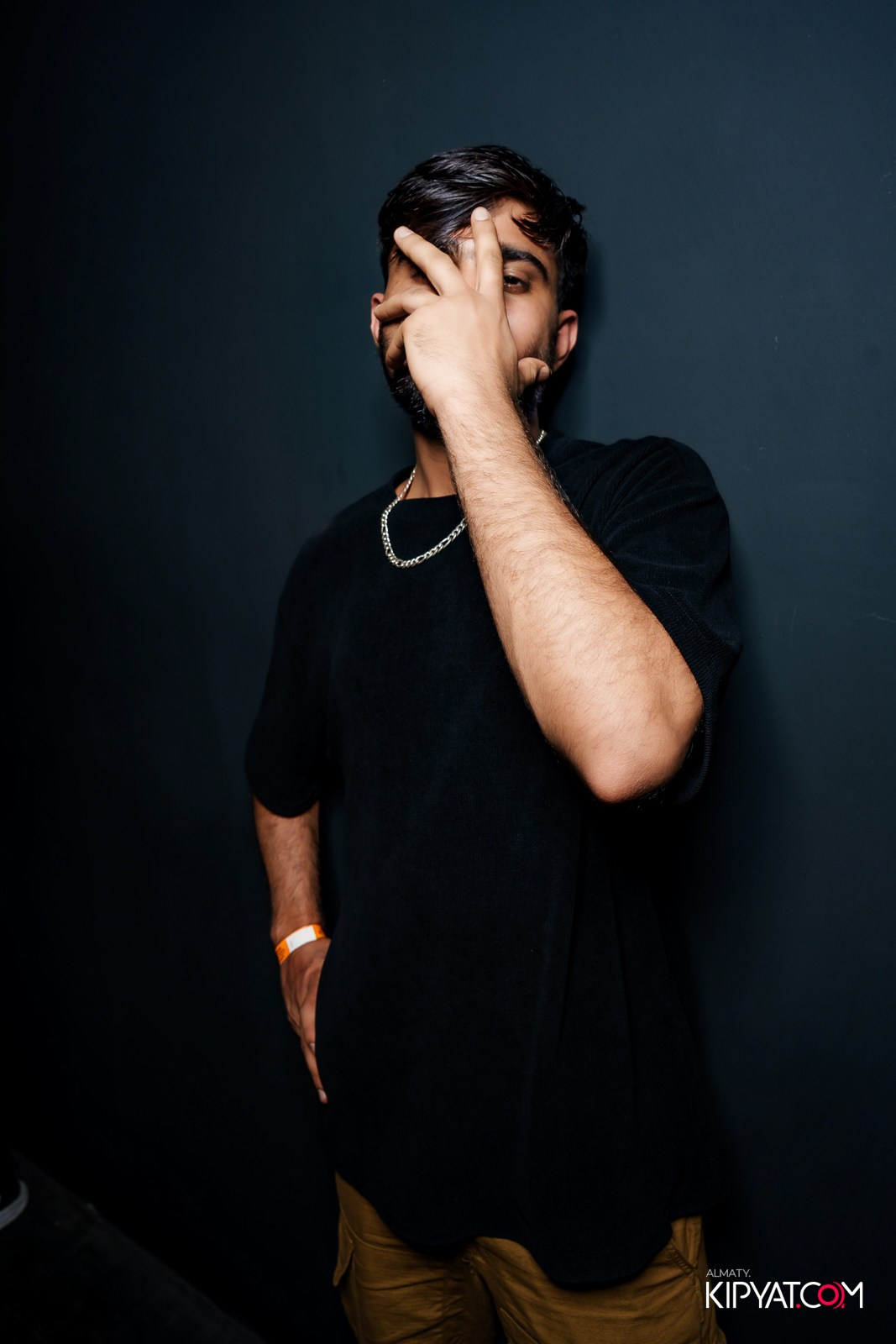 UYAT EMES BAR. КИПЯТКОМ АЛМАТЫ!