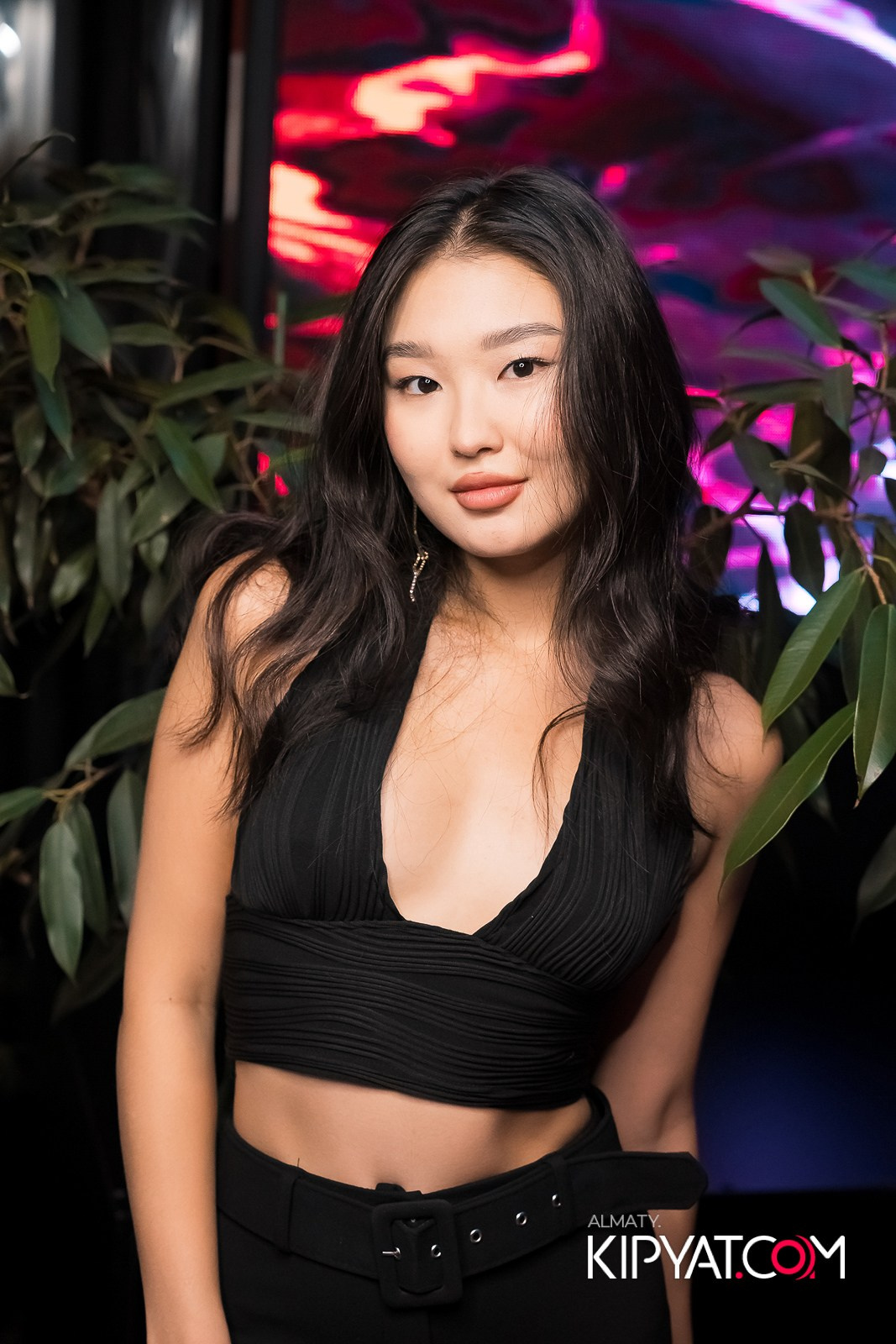 FRIENDS BAR & TERRACE. КИПЯТКОМ АЛМАТЫ!