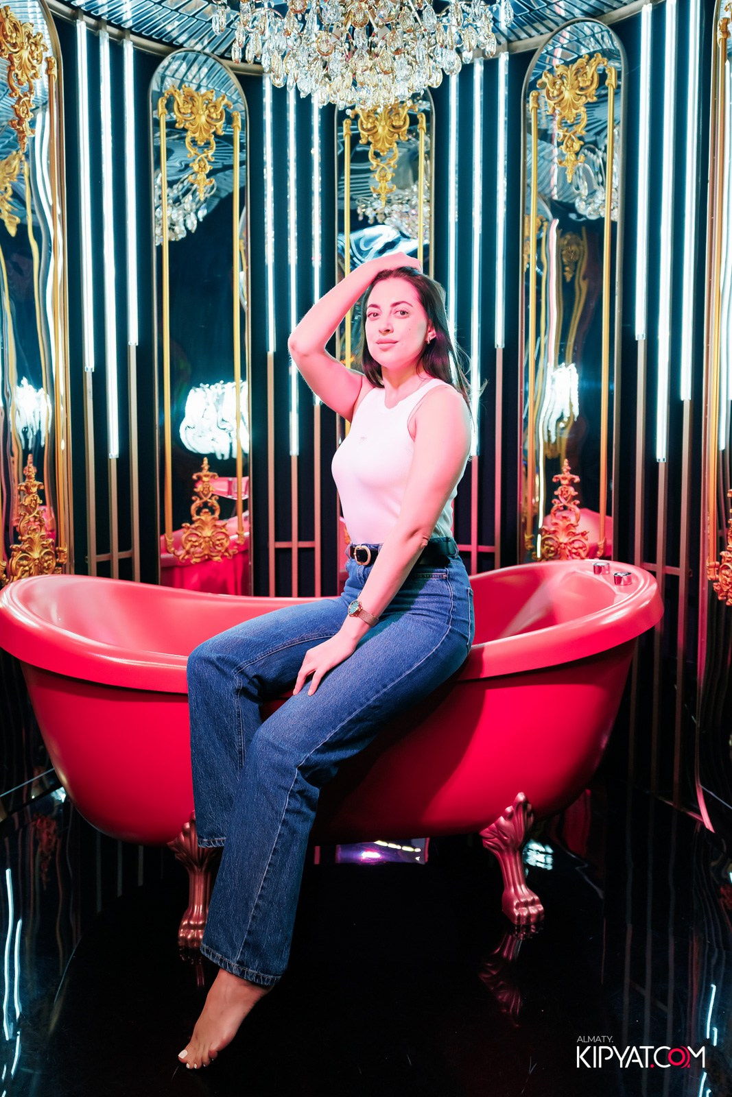 ЗАЯ, НА БИС. КИПЯТКОМ АЛМАТЫ!