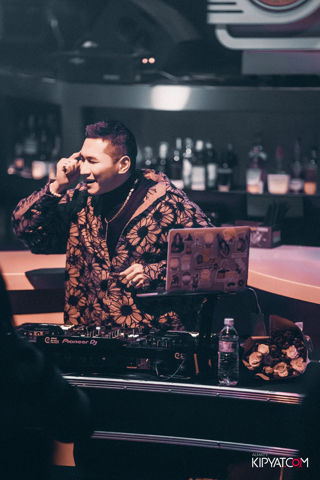 SANTA RAVE В НОЧНОМ КЛУБЕ SANTA BARBARA. КИПЯТКОМ АЛМАТЫ!