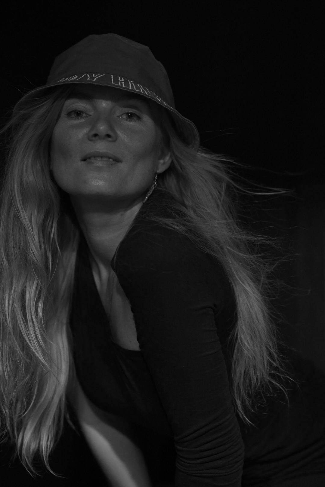 Индивидуальная фотосессия в ночном театре — фотограф Жанна Шестопалова