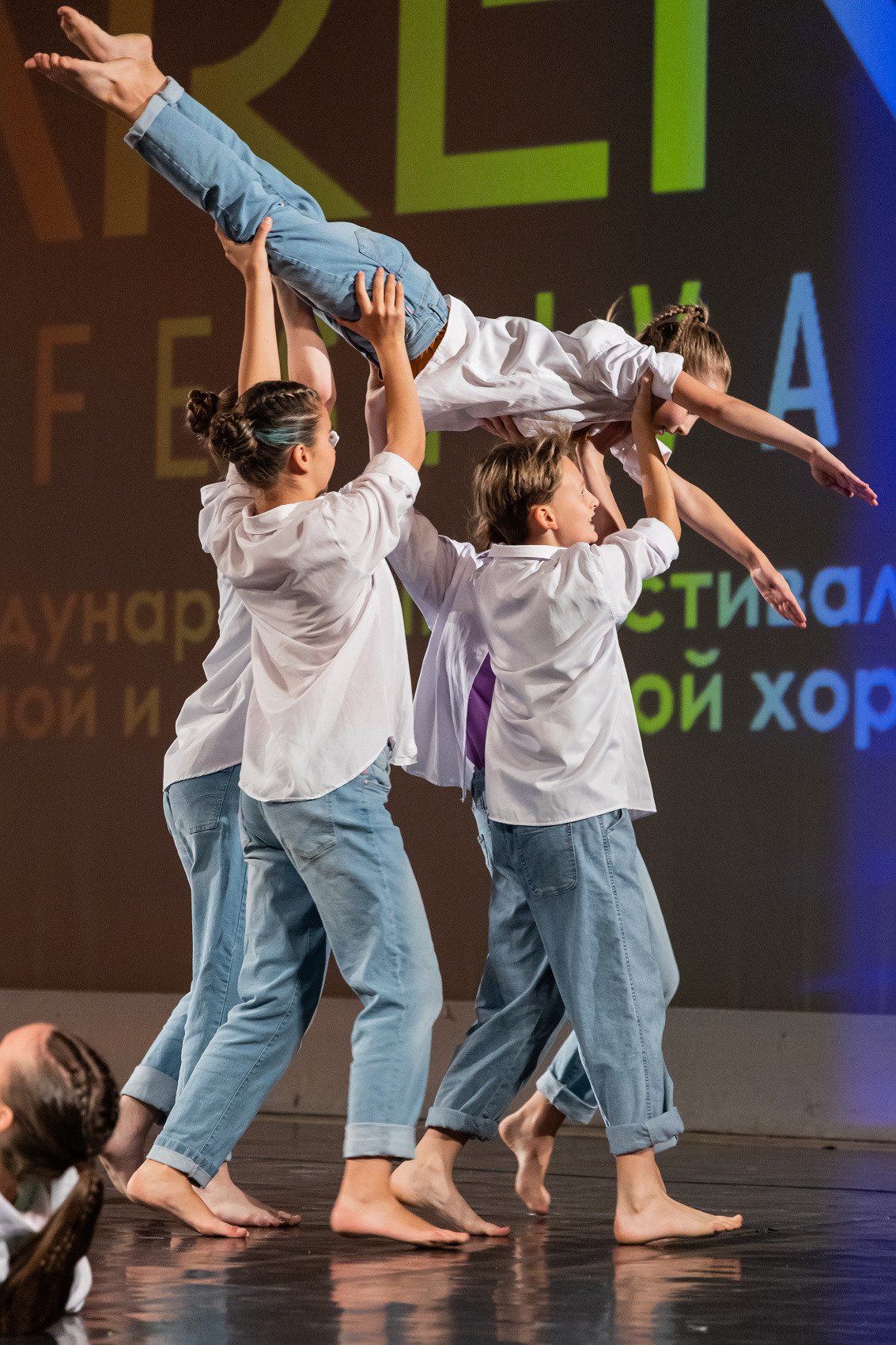 ТАНЦЫ. Фотостудия во Всеволожске. Подходит для всех творческих проектов