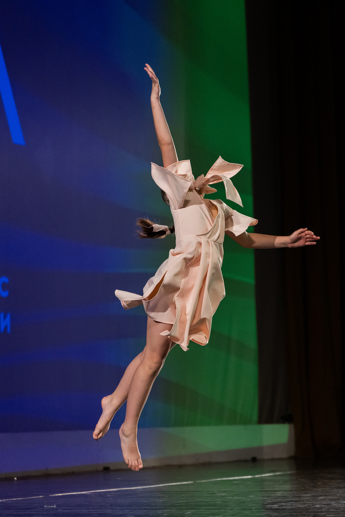 ТАНЦЫ. Фотостудия во Всеволожске. Подходит для всех творческих проектов