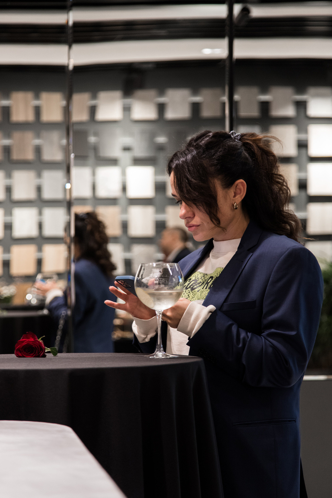 КОРПОРАТИВНЫЕ- Первая Плитная компания. Фотостудия во Всеволожске. Подходит для всех творческих проектов