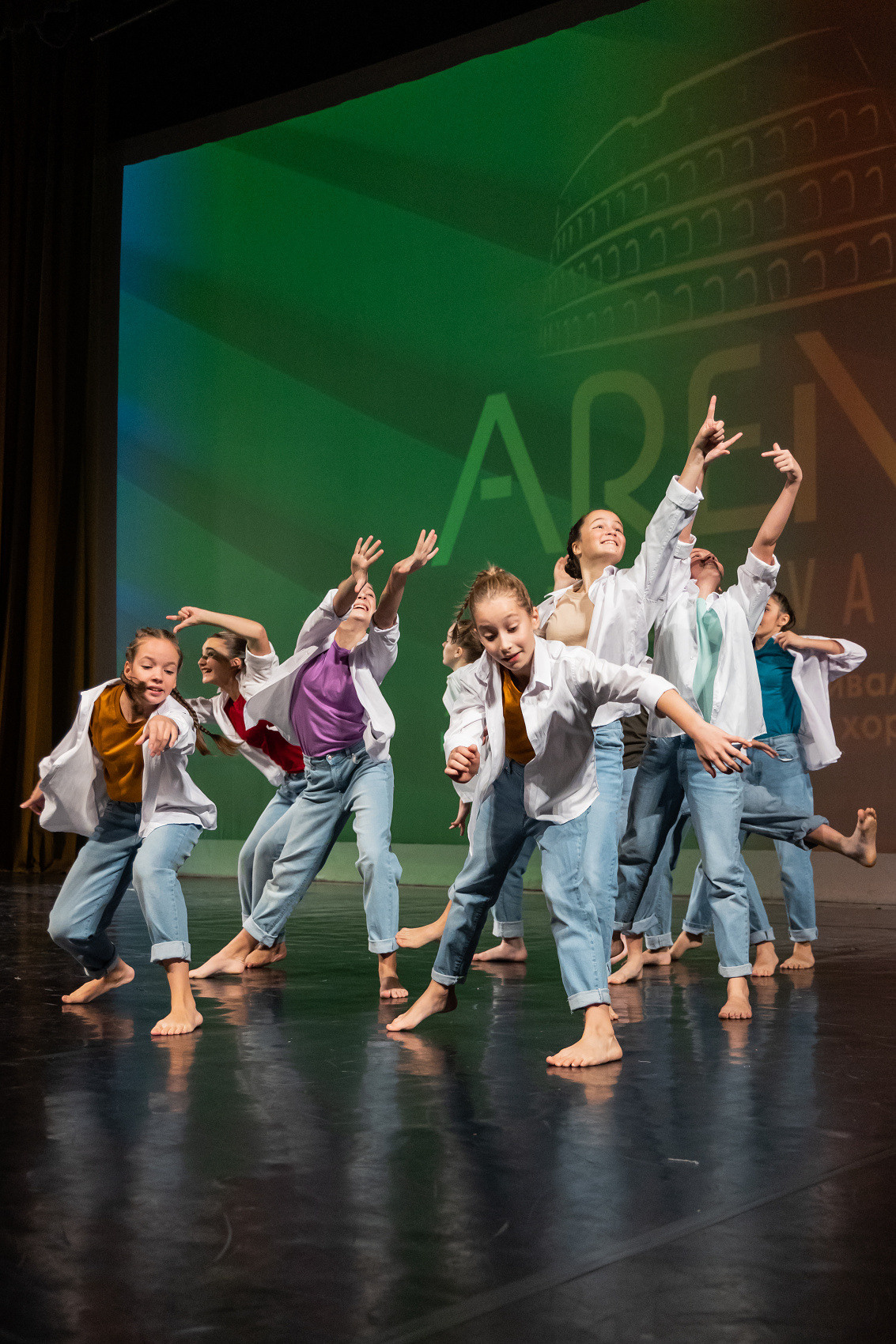 ТАНЦЫ. Фотостудия во Всеволожске. Подходит для всех творческих проектов