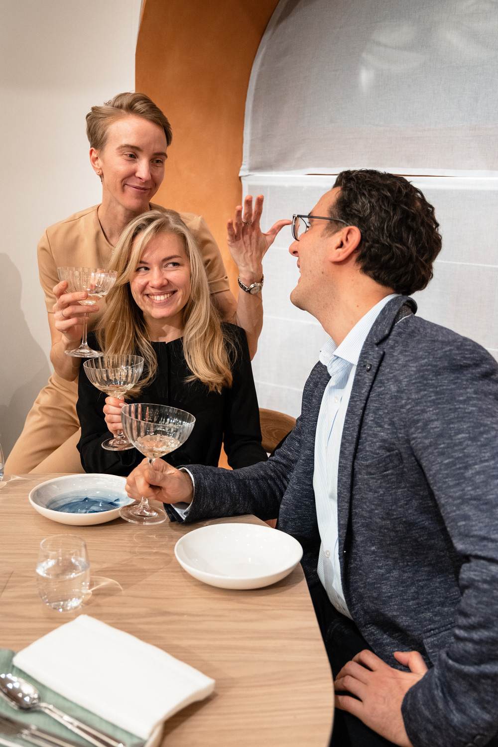 КОРПОРАТИВНЫЕ- Family Bistro. Фотостудия во Всеволожске. Подходит для всех творческих проектов