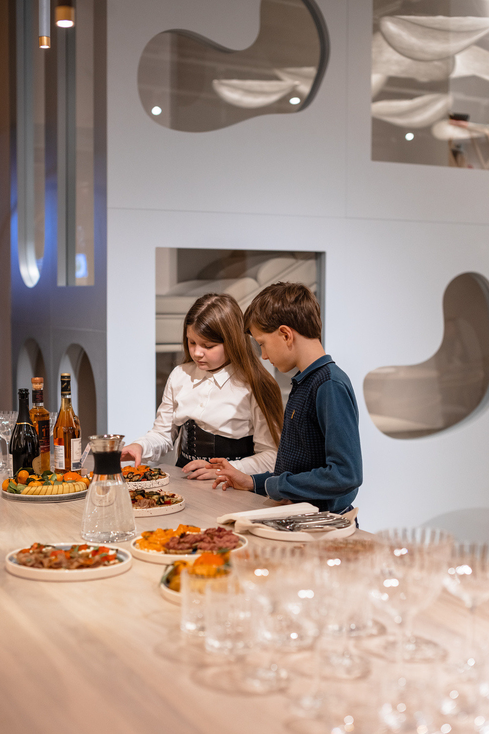 КОРПОРАТИВНЫЕ- Family Bistro. Фотостудия во Всеволожске. Подходит для всех творческих проектов