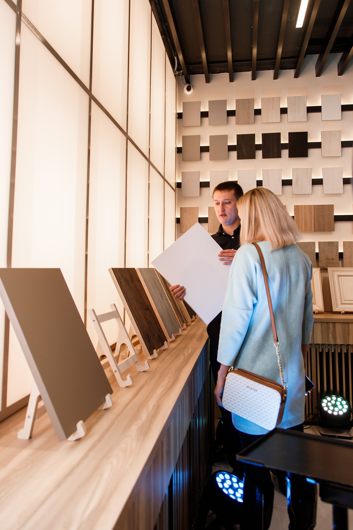 КОРПОРАТИВНЫЕ- Первая Плитная компания. Фотостудия во Всеволожске. Подходит для всех творческих проектов