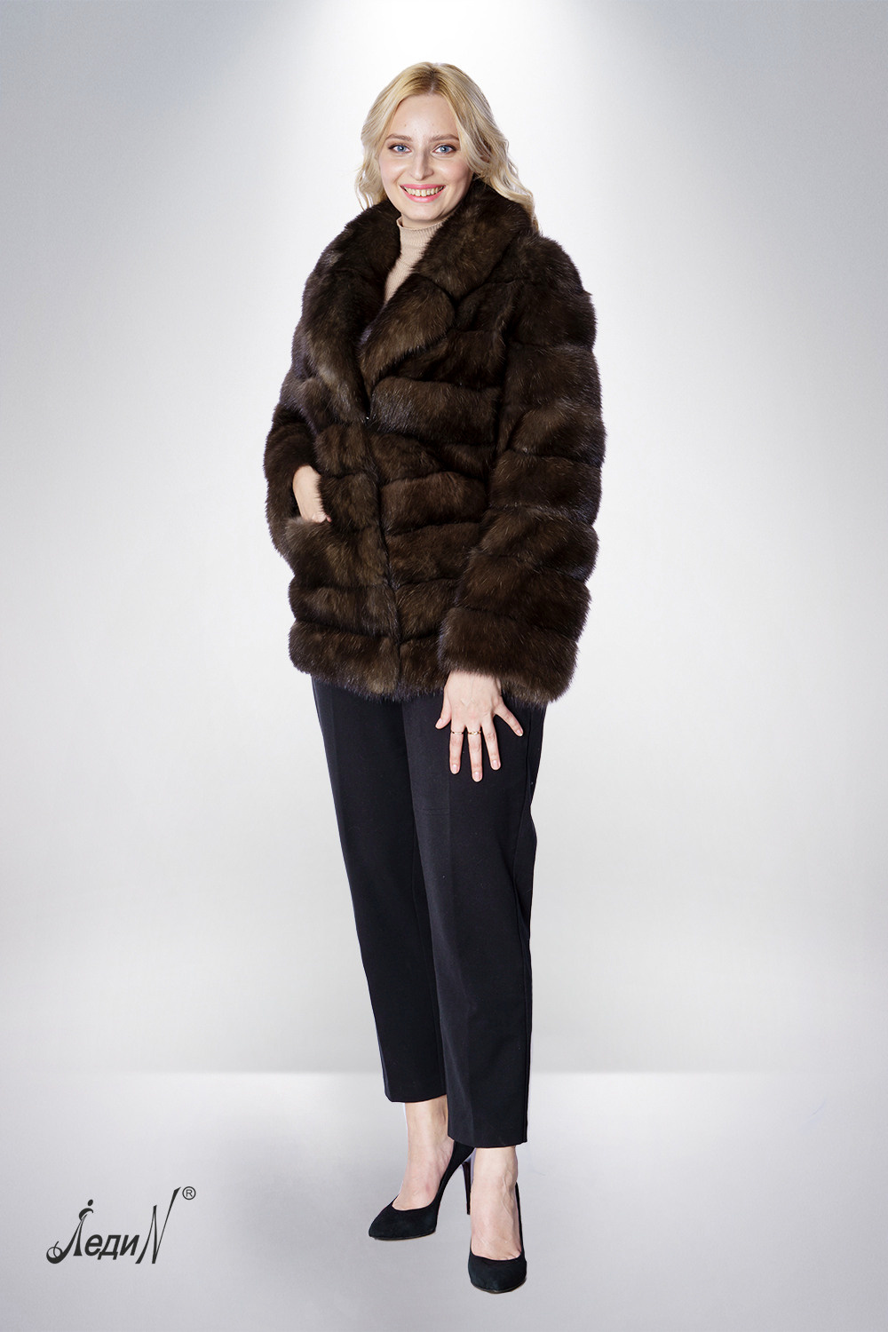 Меховые изделия. Предметный и фуд фотограф Санкт-Петербурга Сергей