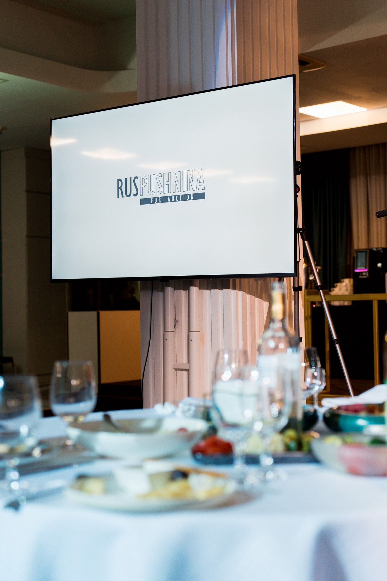 Русьпушнина. Репортажная съёмка в Санкт-Петербурге, Константин Петров