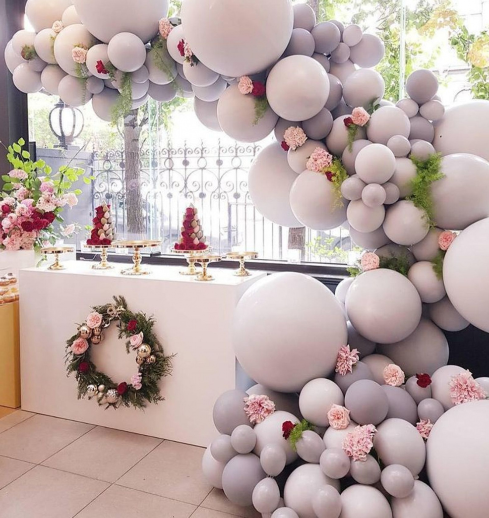 Vjenčanje Devojačko veče Prosidba Dekoracije za vjenčanje Dekoracije za devojačko veče Dekoracije za prosidbu Dekoracija za vjenčanje Dekora. Шары с гелием, фотозоны Нови Сад Белград. Balone i dekoracije od balona Novi Sad Beograd