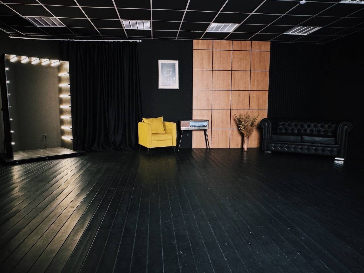 ATOM — Black. Лидия Фотограф Воронеж