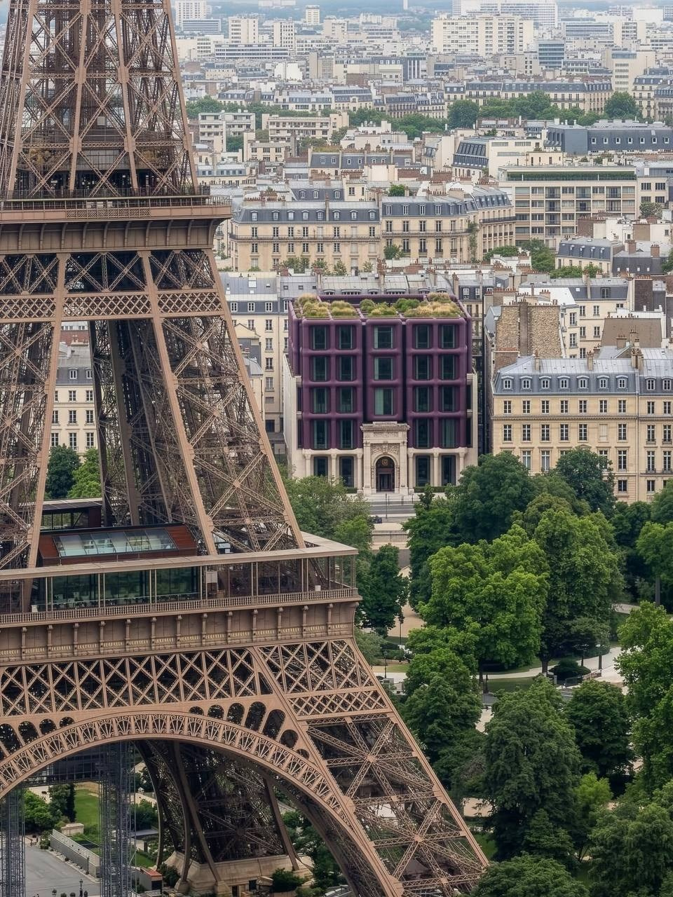 PARIS, REIMAGINED от @matitectura. RED ROBOT DESIGN