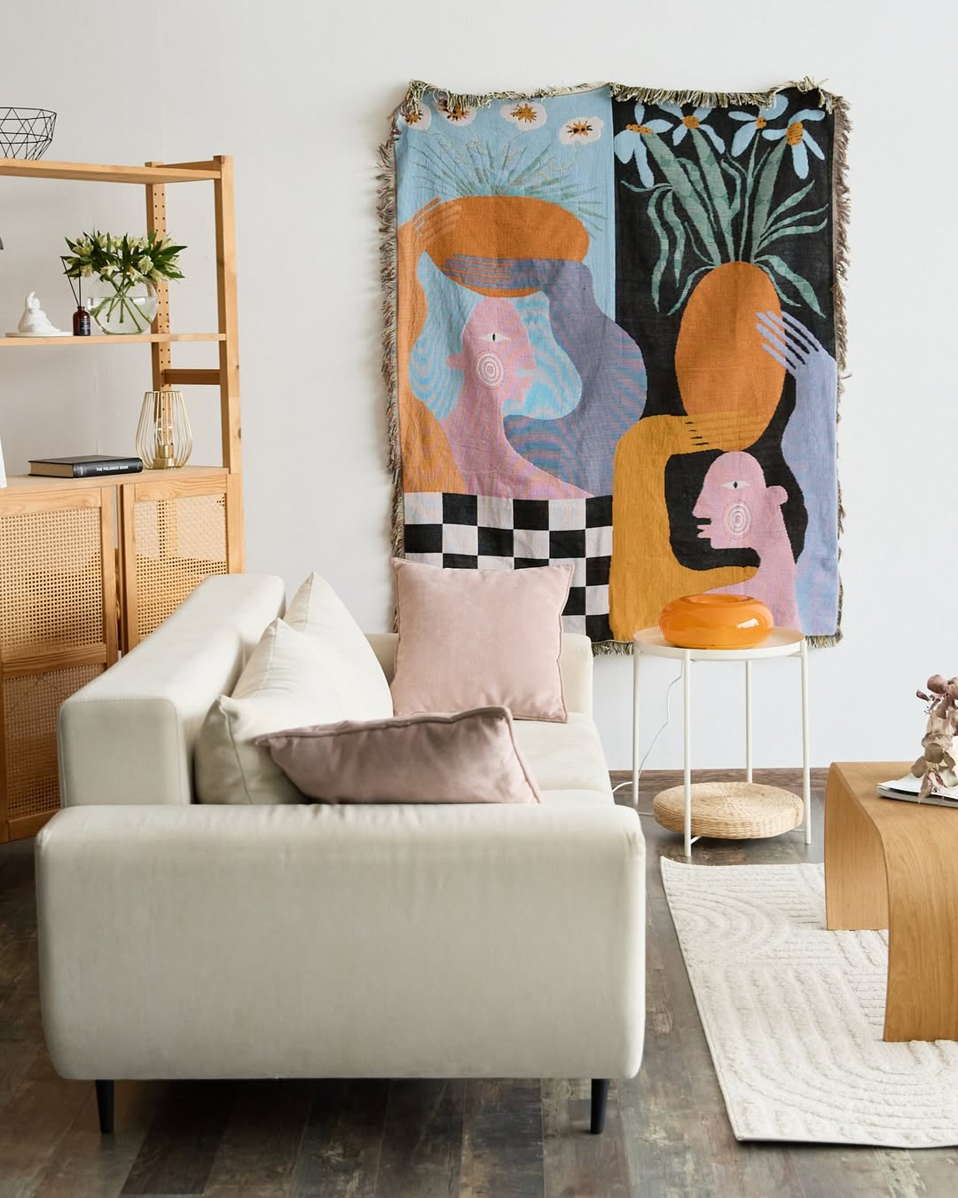 Фотостудия Studio46 — это 60 квадратных метров уютного и стильного пространства. Фотограф в Минске Людмила Дутко