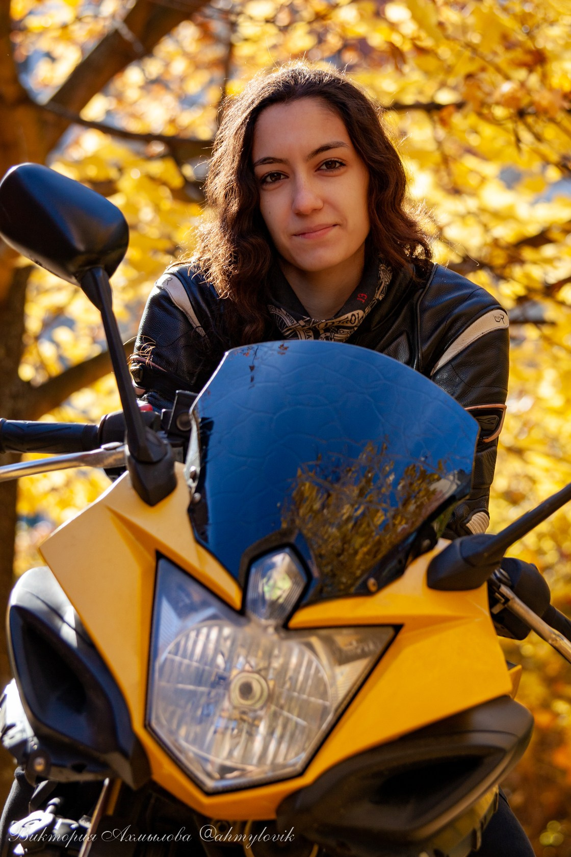 Алина Вартанова (Yamaha Diversion F 600). Виктория Ахмылова. Фотограф в Москве