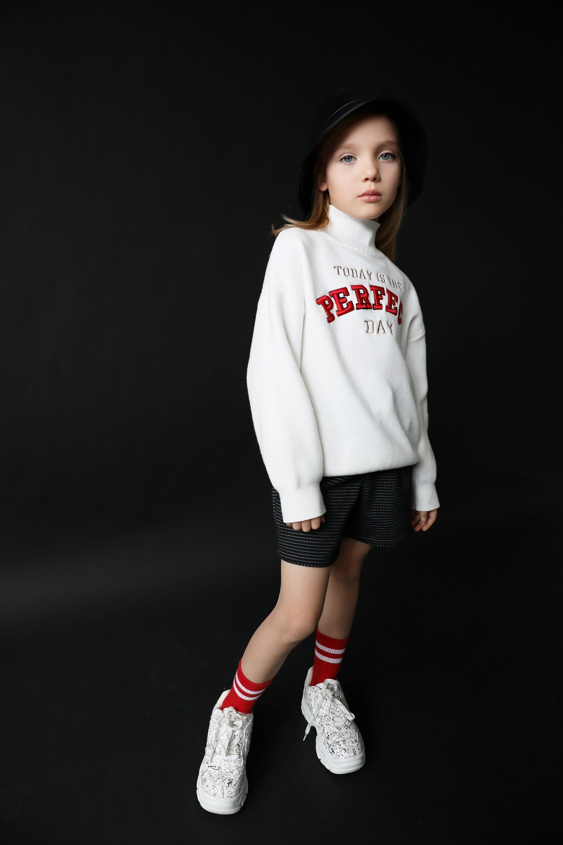 Софья Васягина. Съёмка одежды для маркетплейсов и брендов Morozova Production