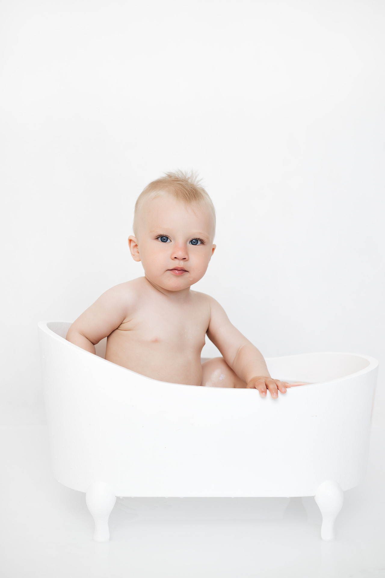 Купание в ванночке. Семейный и детский фотограф в Санкт-Петербурге Авдошова Надежда