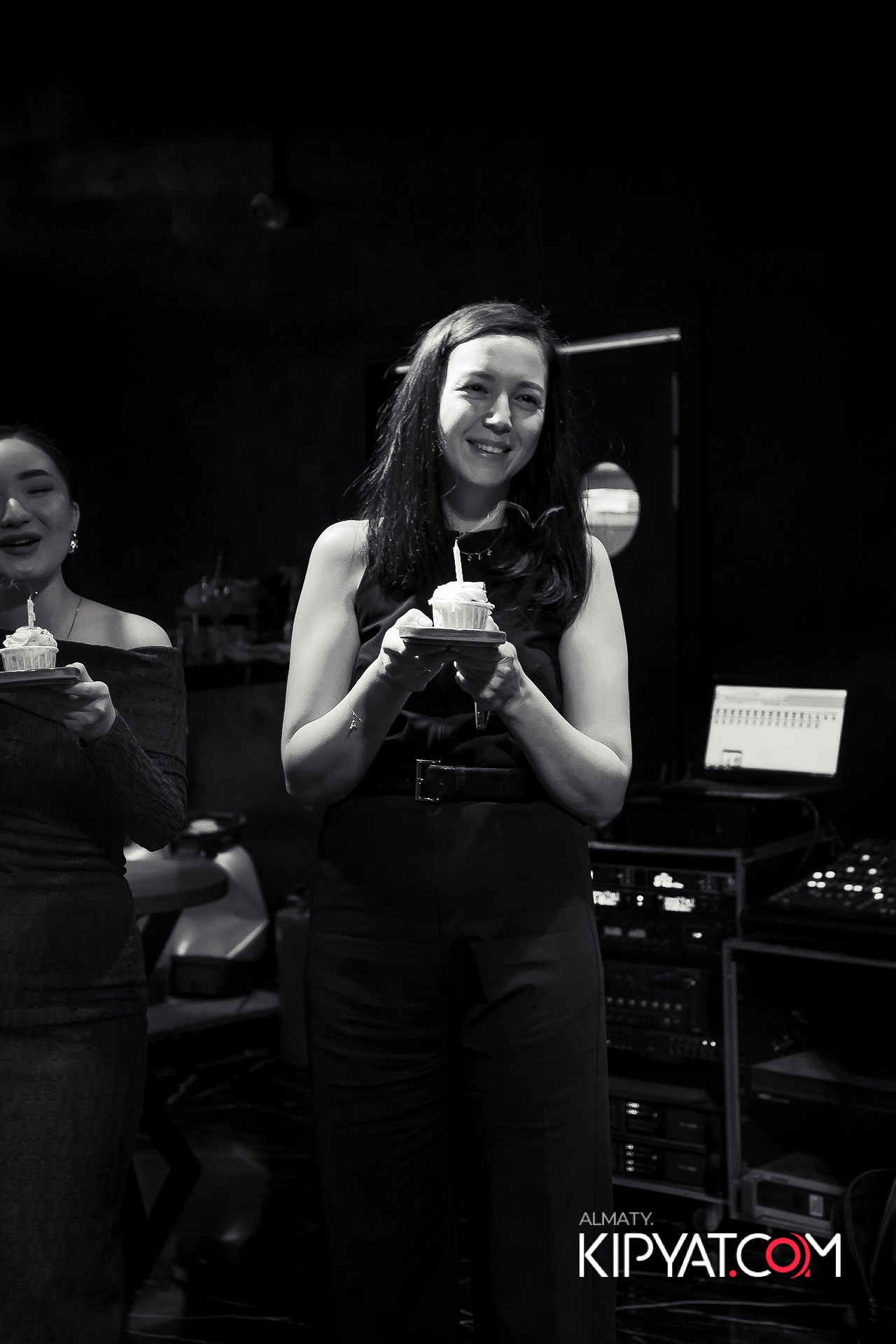 MOOD BAR & TERRACE. КИПЯТКОМ АЛМАТЫ!