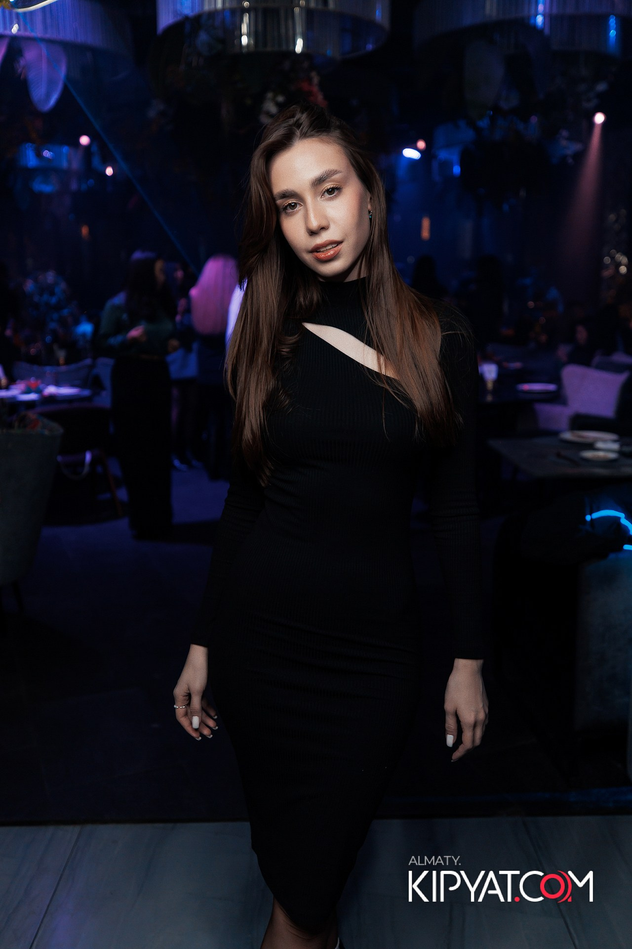 FRIENDS BAR & TERRACE. КИПЯТКОМ АЛМАТЫ!