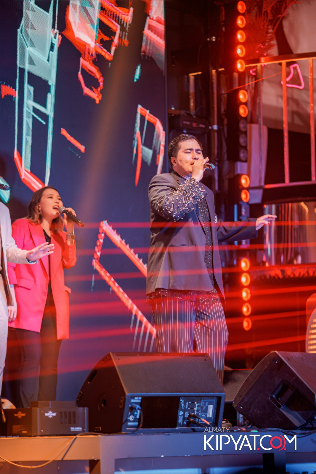 SANTA BARBARA — МЮЗИКЛ ДЖУЛИЯ. КИПЯТКОМ АЛМАТЫ!