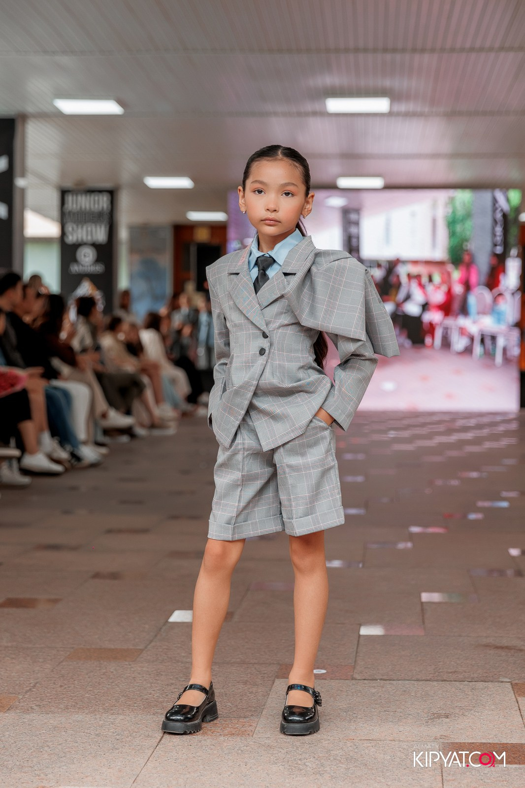 JUNIOR FASHION SHOW. КИПЯТКОМ АЛМАТЫ!