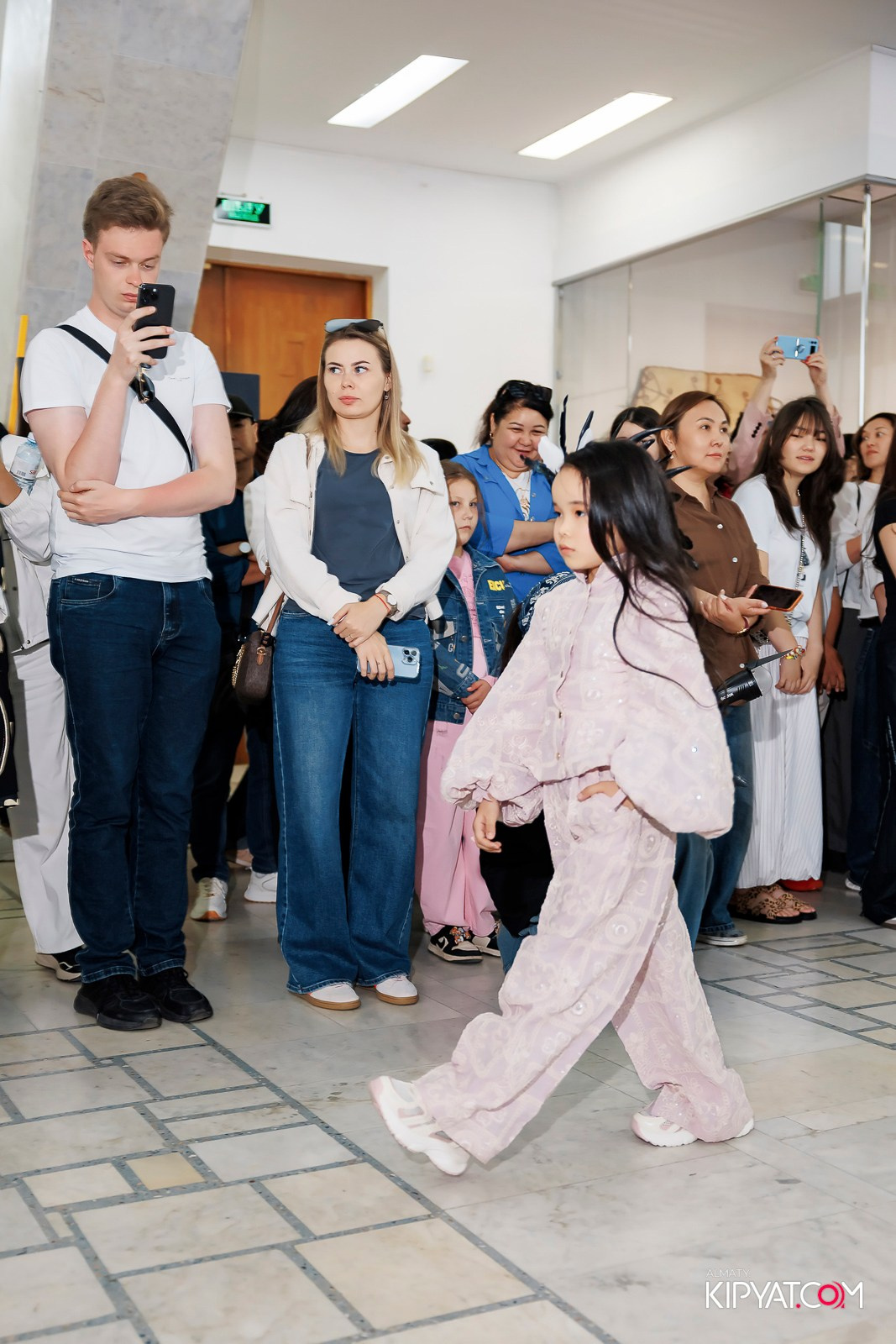 JUNIOR MODELS SHOW. ПЕРФОМАНС НОЧЬ В МУЗЕЕ. КИПЯТКОМ АЛМАТЫ! Фотосъемка мероприятий в Алматы