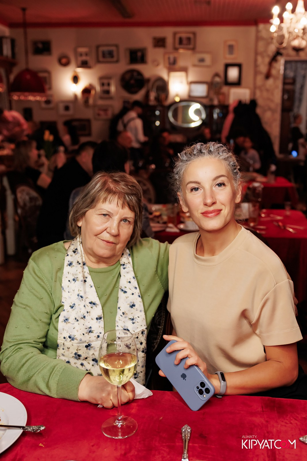 РЕСТОРАН МАРЬИНА РОЩА. КИПЯТКОМ АЛМАТЫ!