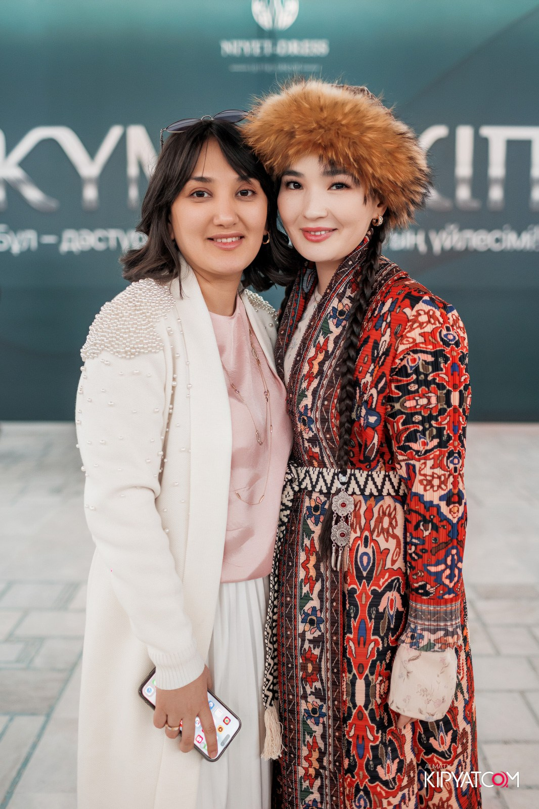 FASHION ПОКАЗ, КАЗАХСКОЙ НАЦИОНАЛЬНОЙ ОДЕЖДЫ. КИПЯТКОМ АЛМАТЫ!