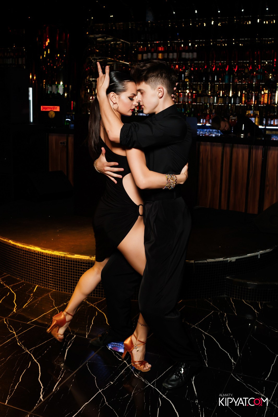 MOOD KARAOKE & TERRACE. КИПЯТКОМ АЛМАТЫ!