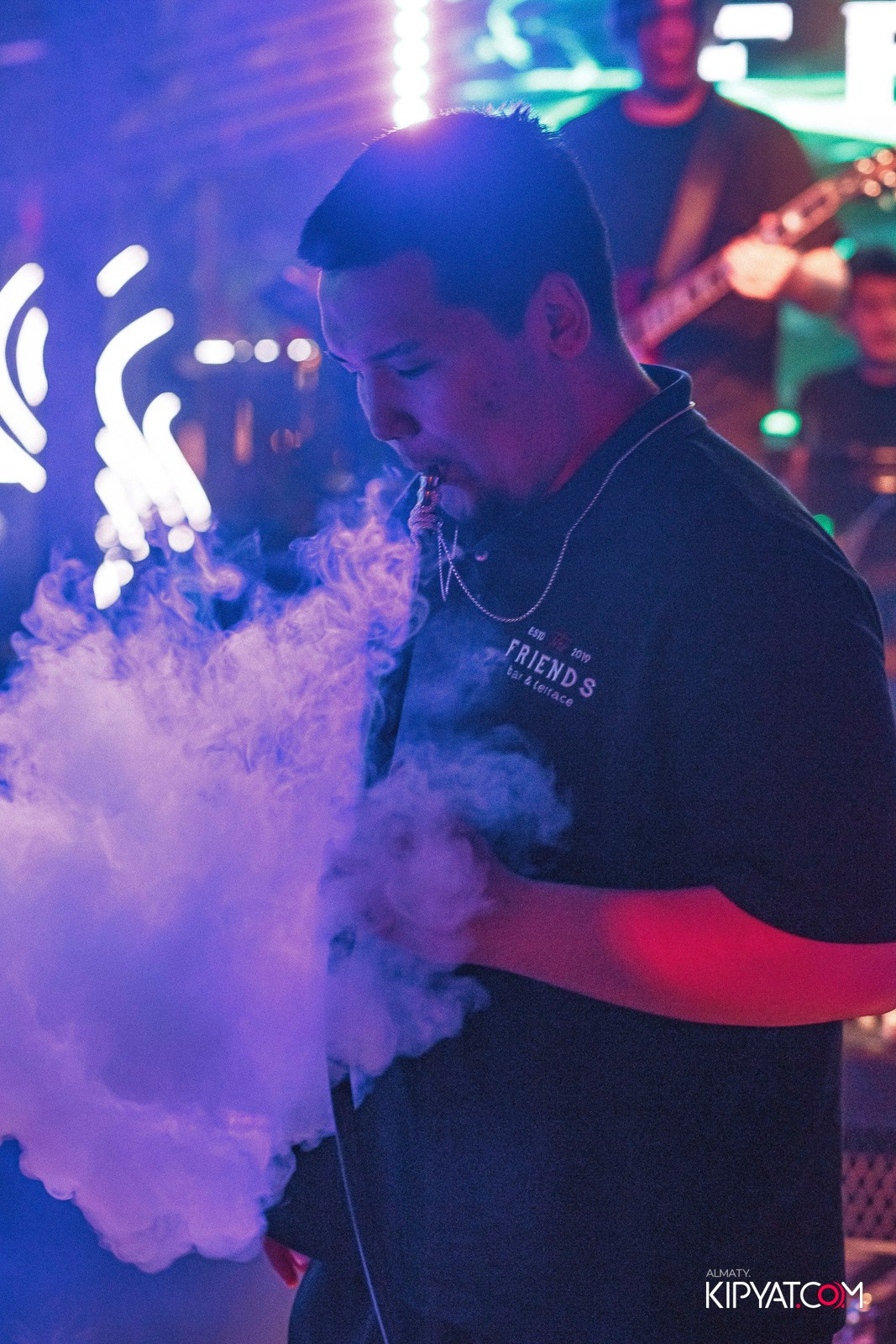 FRIENDS BAR & TERRACE. КИПЯТКОМ АЛМАТЫ! Фотосъемка мероприятий в Алматы