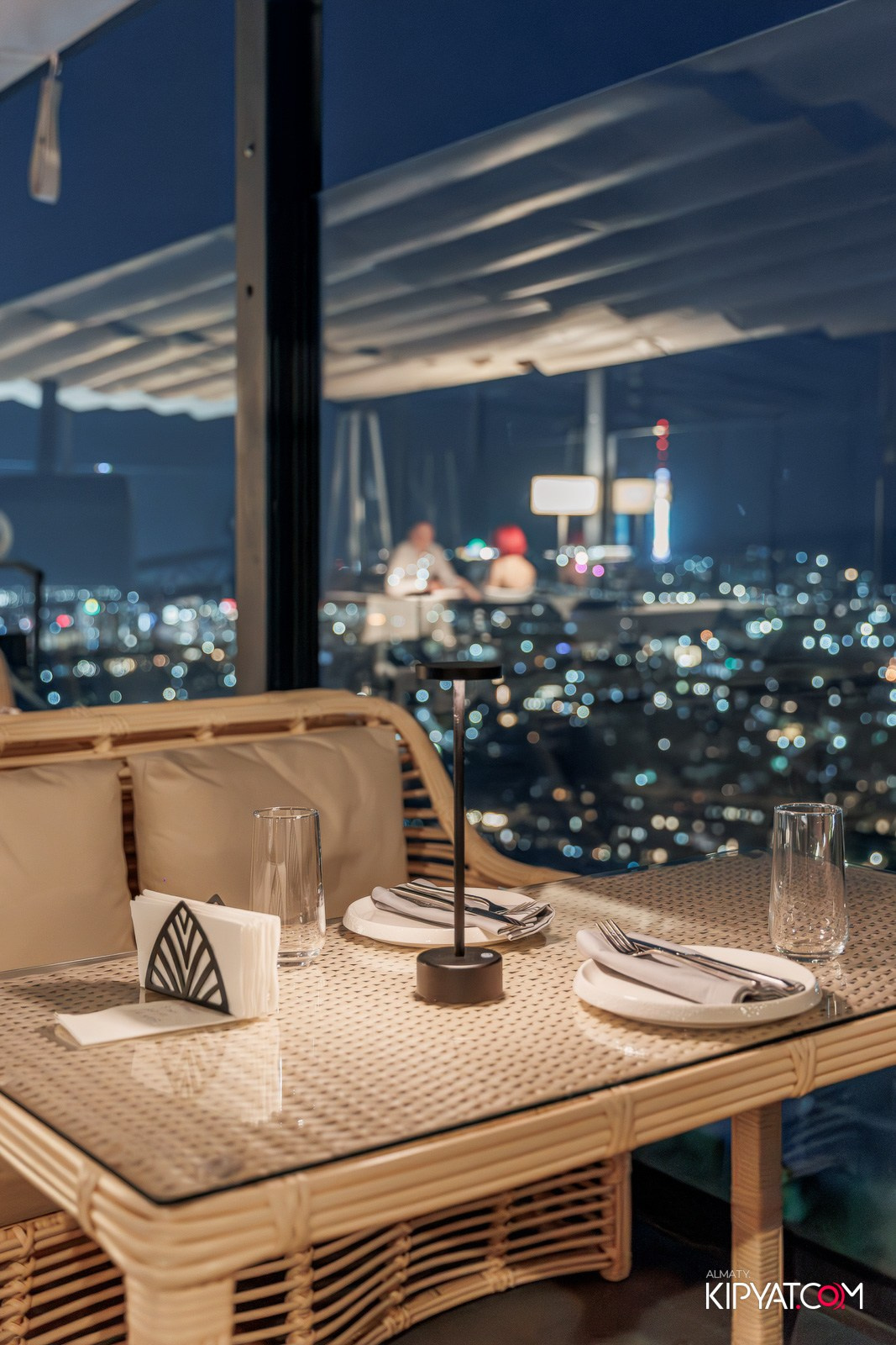 ВЫСТУПЛЕНИЕ DJ SUNQAR DJ BONI В SUNQAR BAR & RESTAURANT. КИПЯТКОМ АЛМАТЫ!