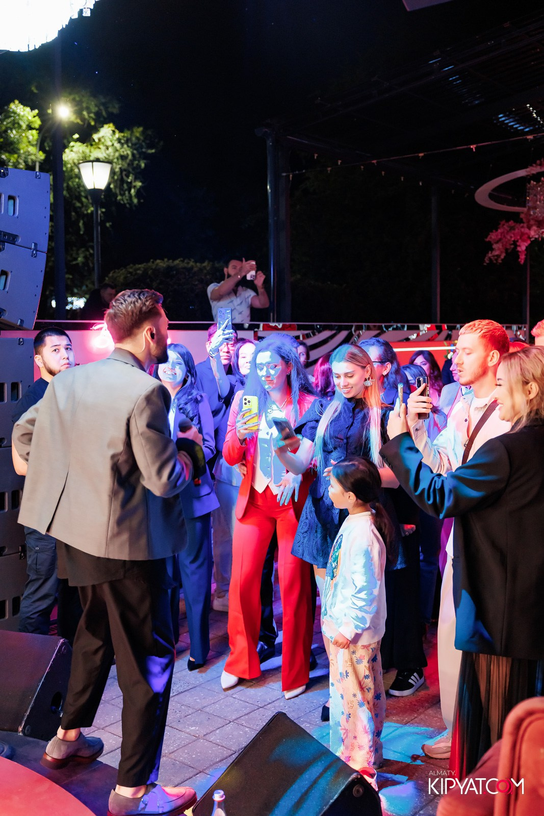 НОДАР РЕВИЯ В «ЗАЯ, НА БИС». КИПЯТКОМ АЛМАТЫ!