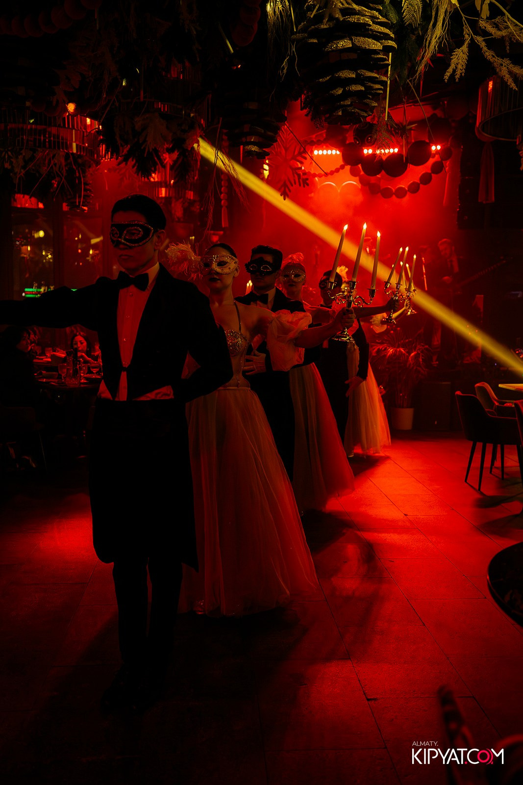 FRIENDS BAR & TERRACE. КИПЯТКОМ АЛМАТЫ! Фотосъемка мероприятий в Алматы