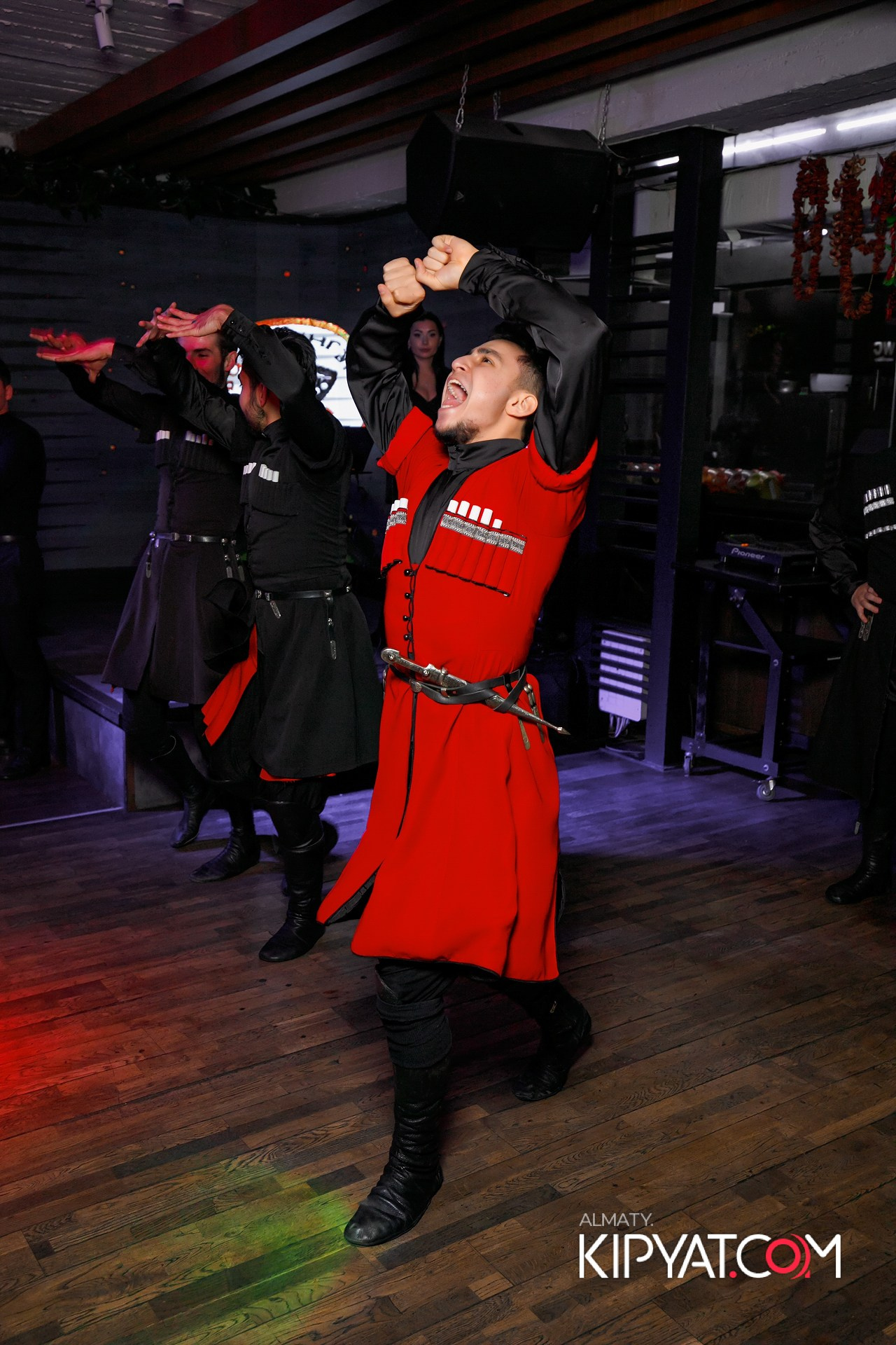 ВАХТАНГУРИ. КИПЯТКОМ АЛМАТЫ!