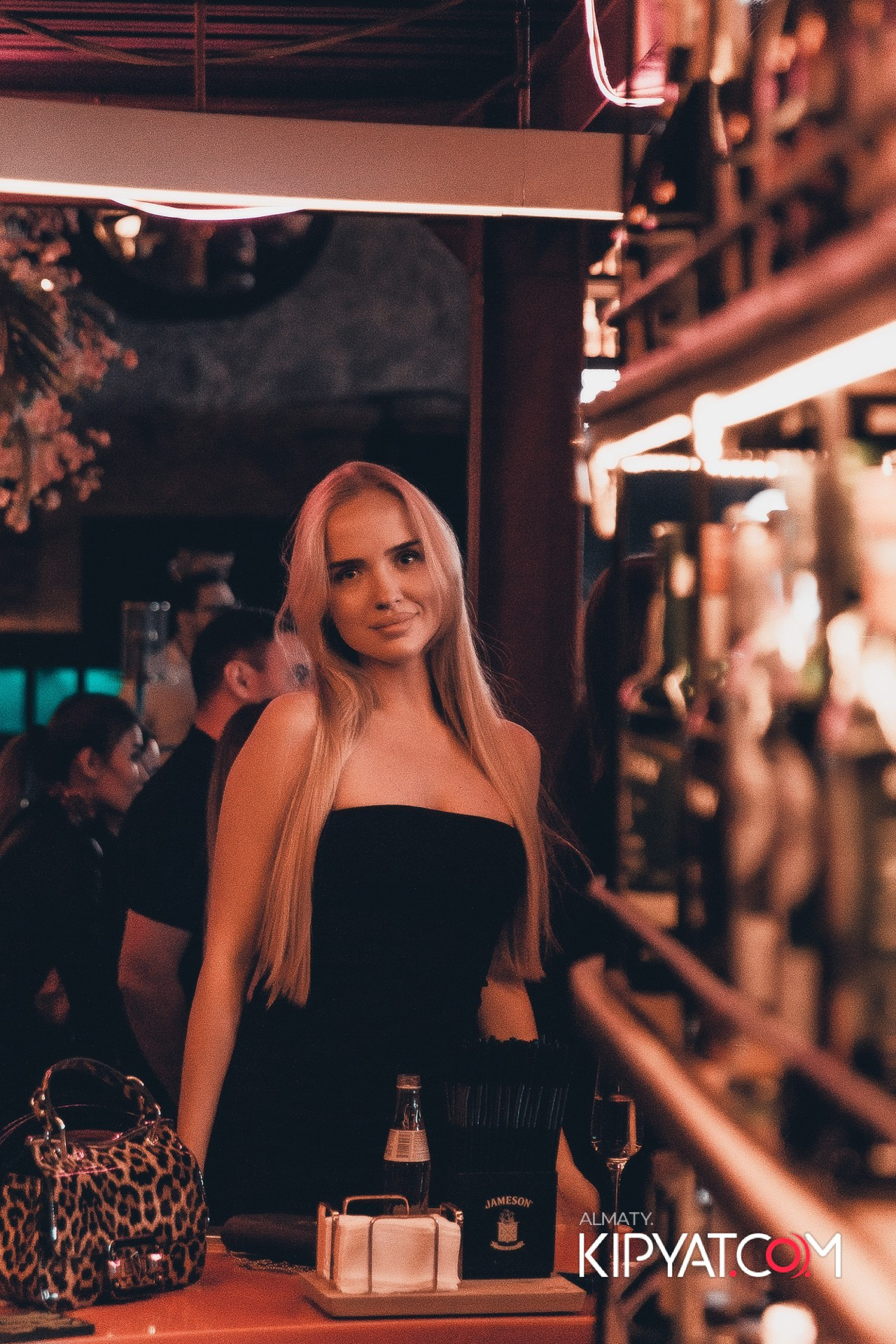 Bla bla bar. КИПЯТКОМ АЛМАТЫ!