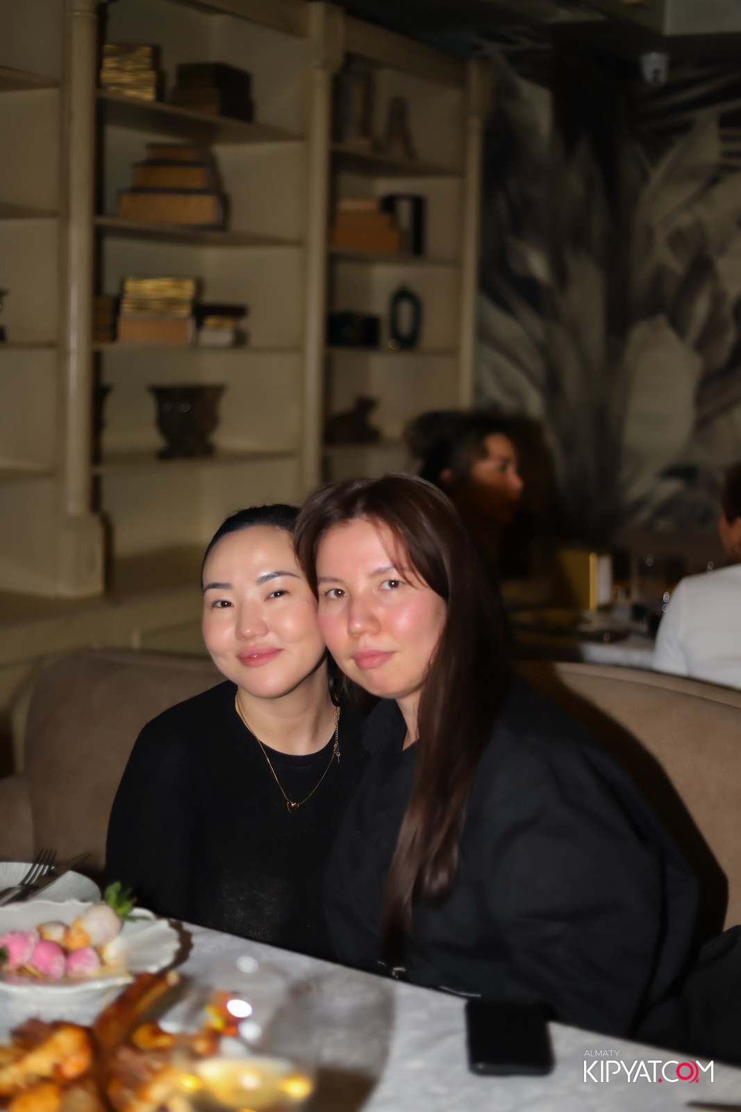 РЕСТОРАН ALAZANI. КИПЯТКОМ АЛМАТЫ! Фотосъемка мероприятий в Алматы