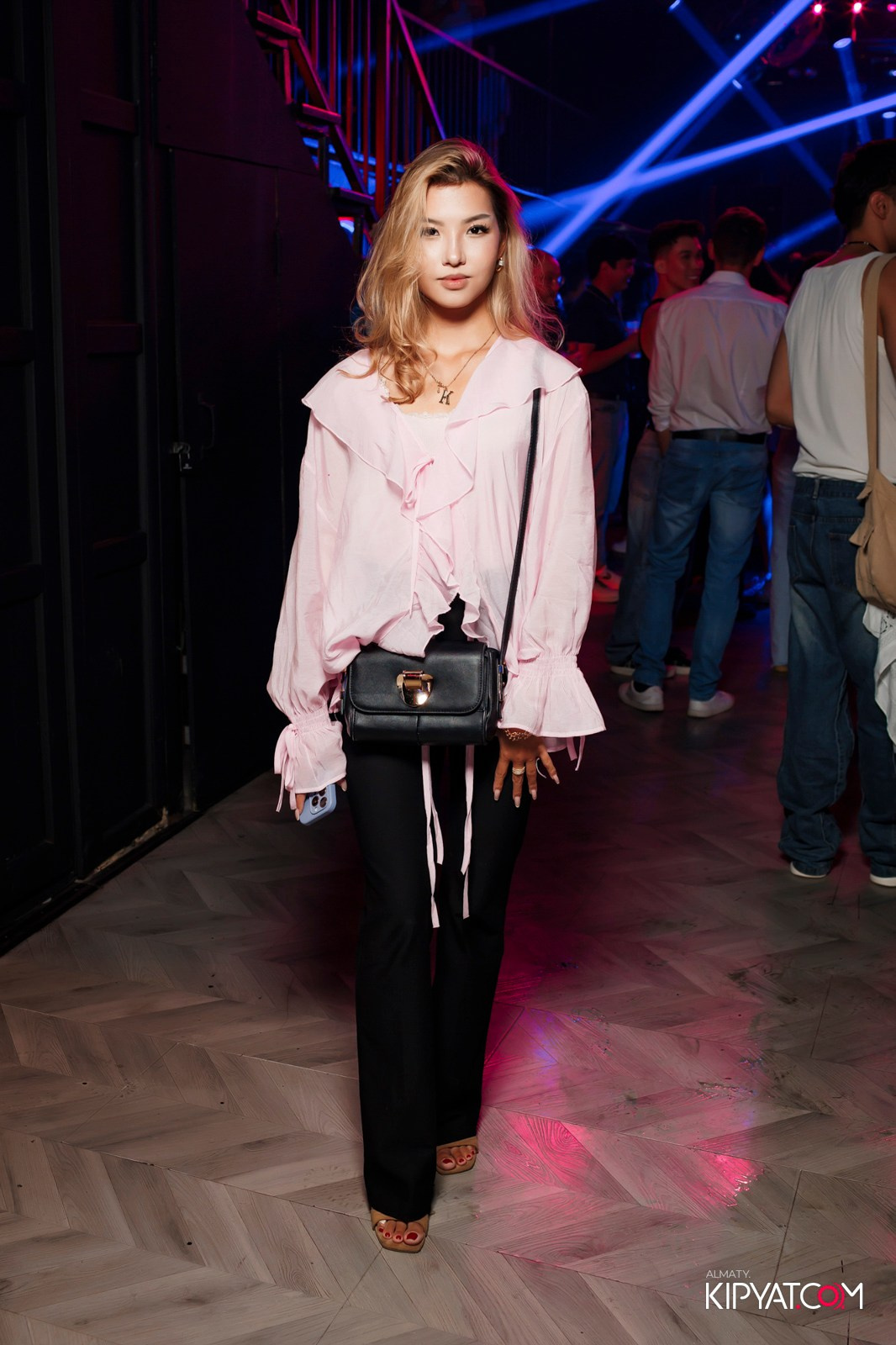 НОЧНОЙ КЛУБ ICON. КИПЯТКОМ АЛМАТЫ!