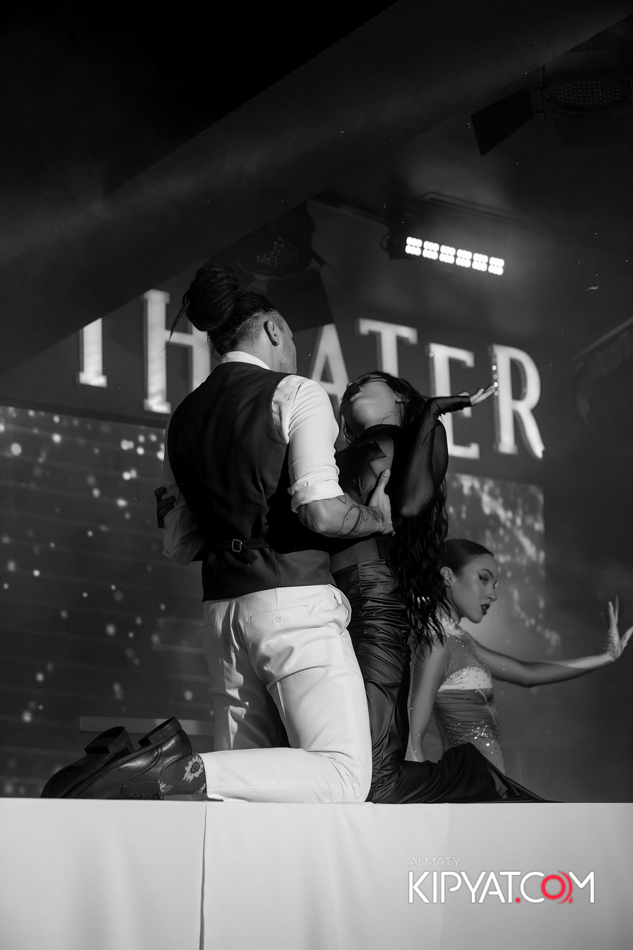 THE THEATER. КИПЯТКОМ АЛМАТЫ!