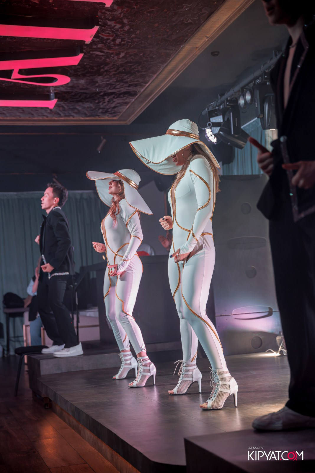 PATRIKI RESTAURANT. КИПЯТКОМ АЛМАТЫ!